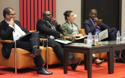 Défis de l’accès à l’eau et l’assainissement en Afrique à l’horizon 2030 Défis de l’accès à l’eau et l’assainissement en Afrique à l’horizon 2030