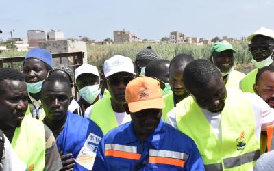 « Sétal Sunu Rèew » : L’ONAS sensibilise et attaque le faucardage du bassin de Nietty Mbar « Sétal Sunu Rèew » : L’ONAS sensibilise et attaque le faucardage du bassin de Nietty Mbar