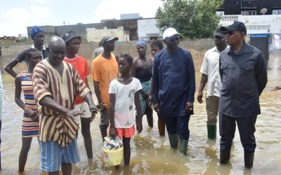 Inondations à Fatick : Serigne Mbaye Thiam au chevet des sinistrés Inondations à Fatick : Serigne Mbaye Thiam au chevet des sinistrés